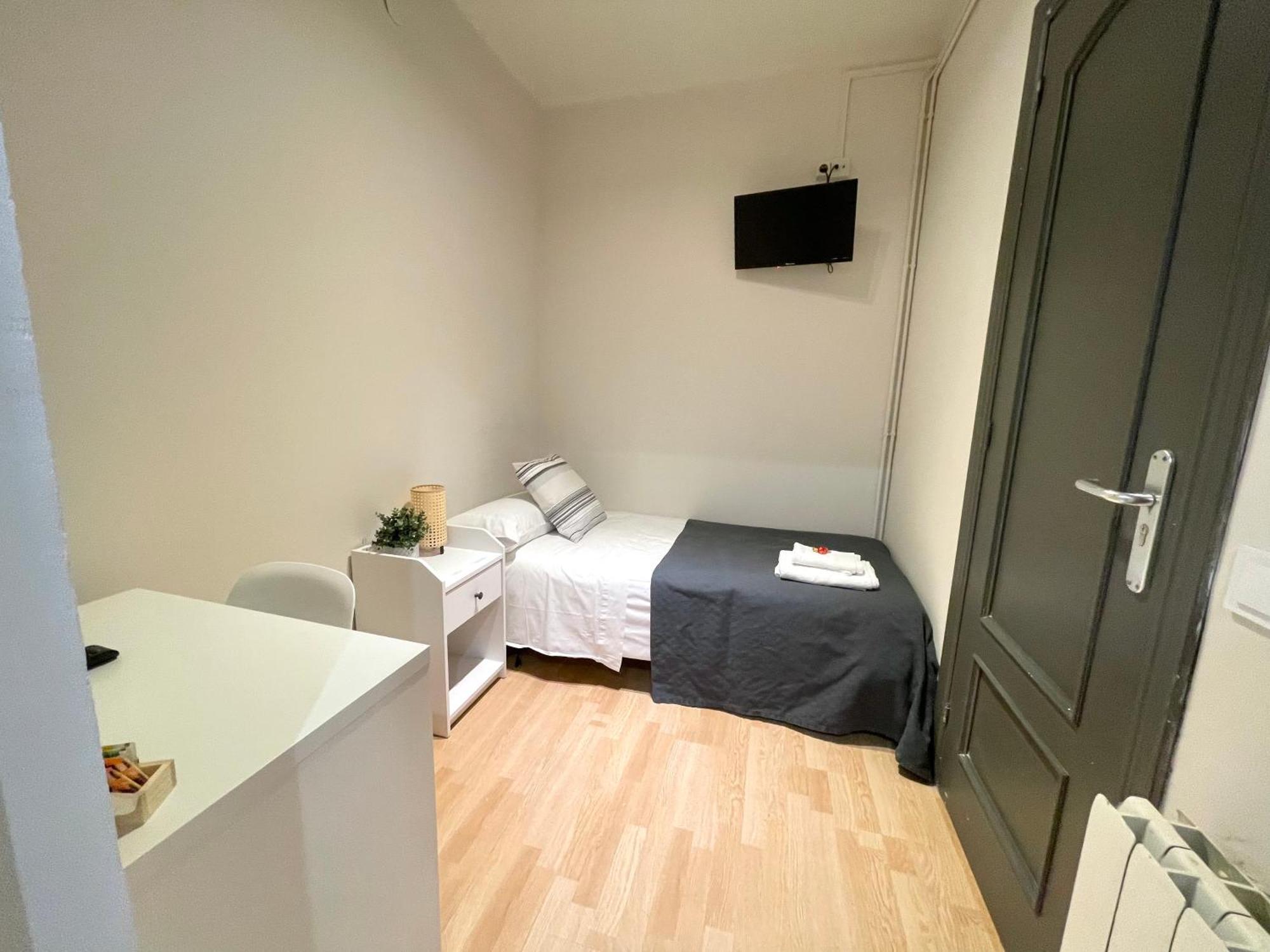 אל פראט דה לוברגאט Barcelona Pr Guesthouse מראה חיצוני תמונה